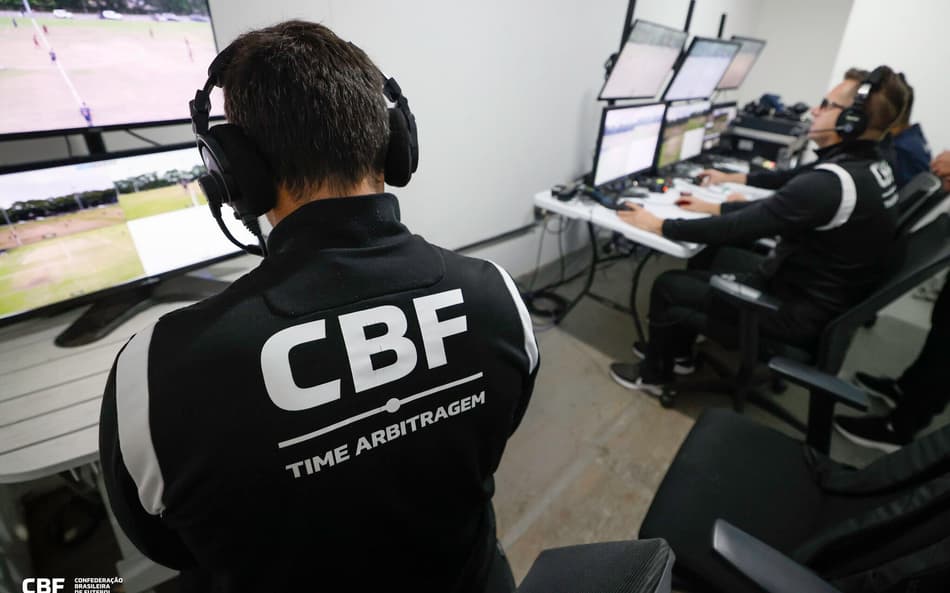 CBF realiza intertemporada de árbitros no Rio