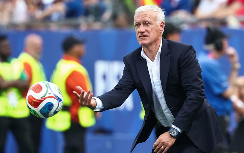 Deschamps orienta time da França