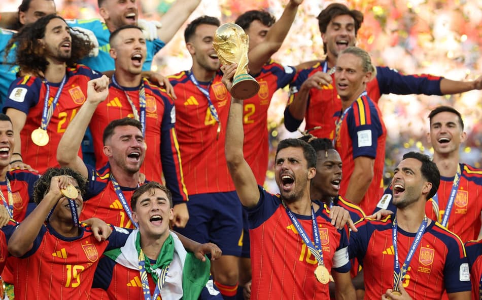 País do futebol? Espanha detém cinco títulos após conquista da Copa