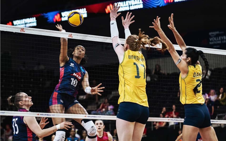 Bloqueio do Brasil em ataque de jogadora francesa na VNL