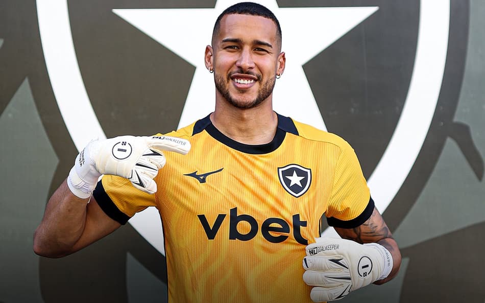 Botafogo anuncia contratação de Gabriel Batista, ex-Flamengo