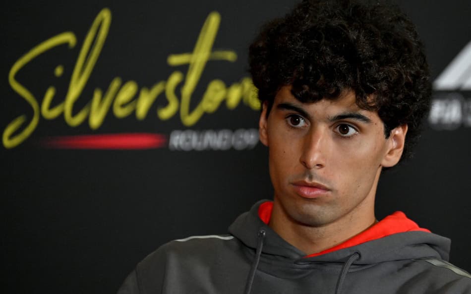 Gabriel Bortoleto em coletiva no GP da Inglaterra pela F1 2026