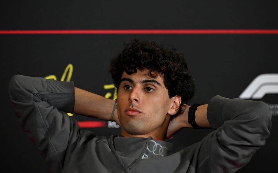 Gabriel Bortoleto em coletiva do GP da Inglaterra na F1 2026