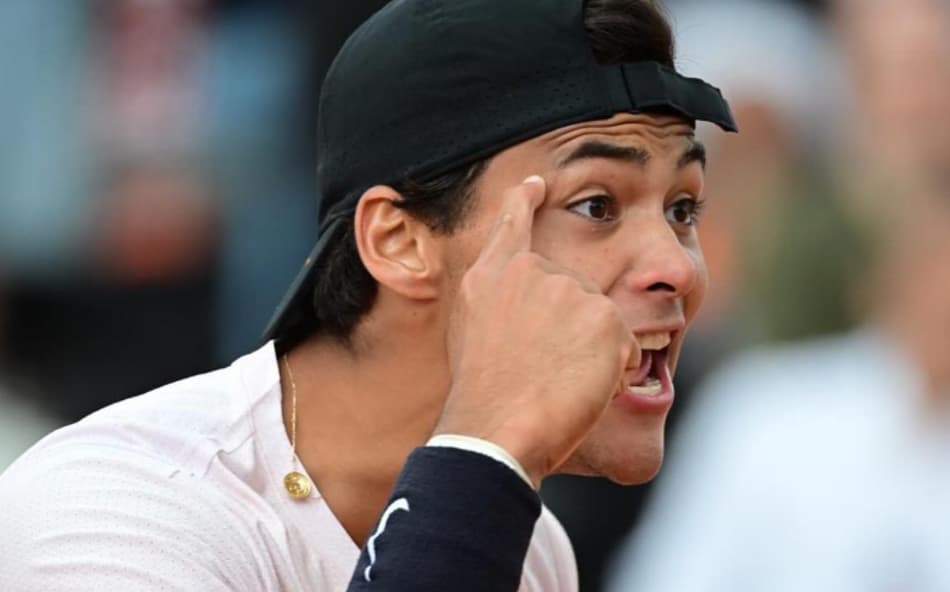 Número 1 juvenil do mundo, Guto Miguel treina com Sinner em Wimbledon
