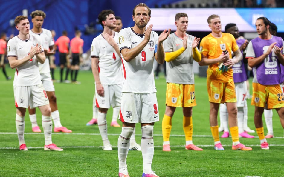Jogadores da Inglaterra lamentam a eliminação da Copa do Mundo de 2026 para a Argentina