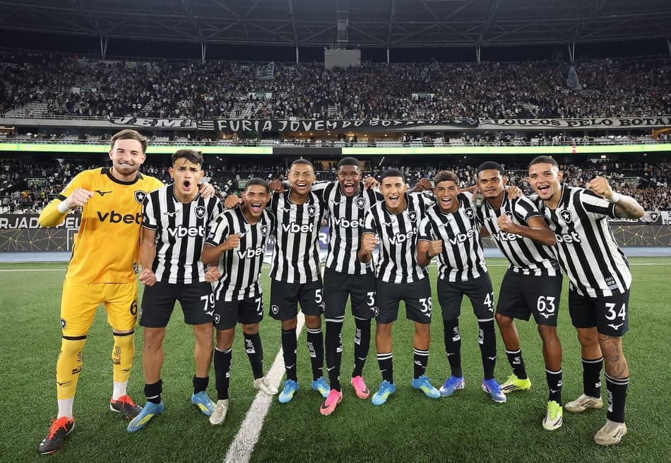 Joias do Botafogo relacionadas para o jogo contra o Santos