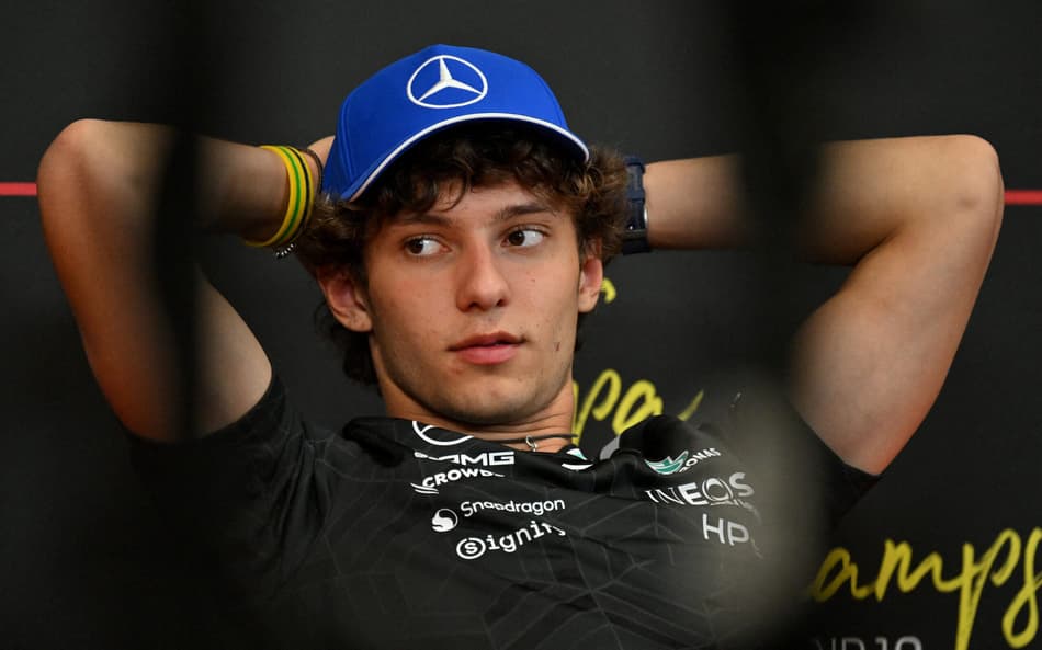 Kimi Antonelli, da Mercedes, em coletiva no GP da Bélgica pela F1 2026