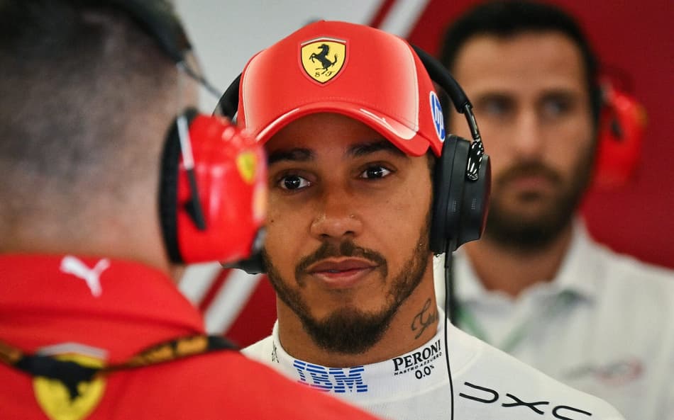 Ferrari é multada após erro com Lewis Hamilton no GP da Bélgica