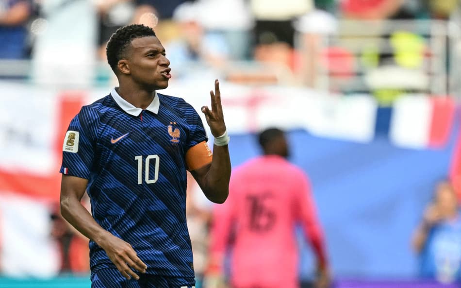 Mbappé comemorando gol na Copa