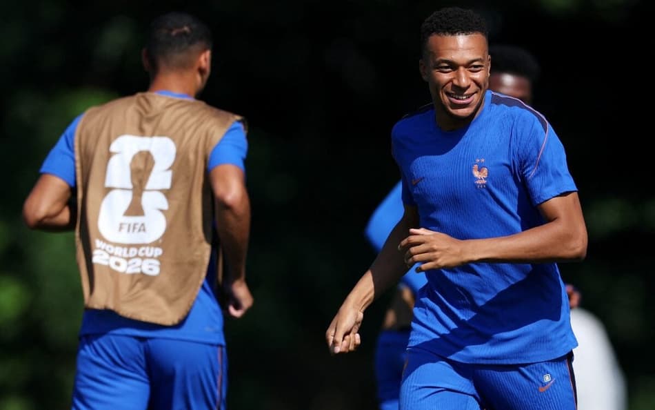 Mbappé durante treinamento da França na Copa do Mundo 2026 (Foto: Molly Darlington/Getty Images/AFP)Mbappé durante treinamento da França na Copa do Mundo 2026 (Foto: Molly Darlington/Getty Images/AFP)