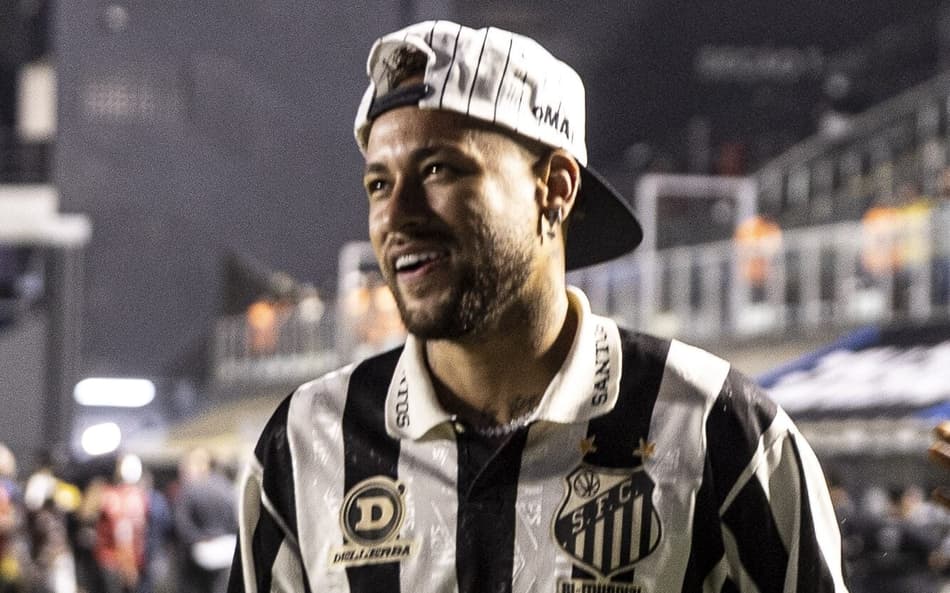 Neymar durante partida na Vila Belmiro. (Foto: Thenews2/Folhapress)