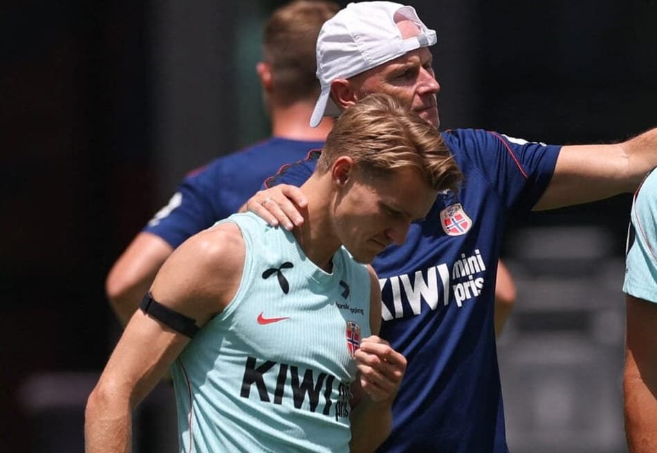 Jogadores da Noruega treinam em Miami antes da jogo de quartas de final da Copa do Mundo com a Inglaterrra