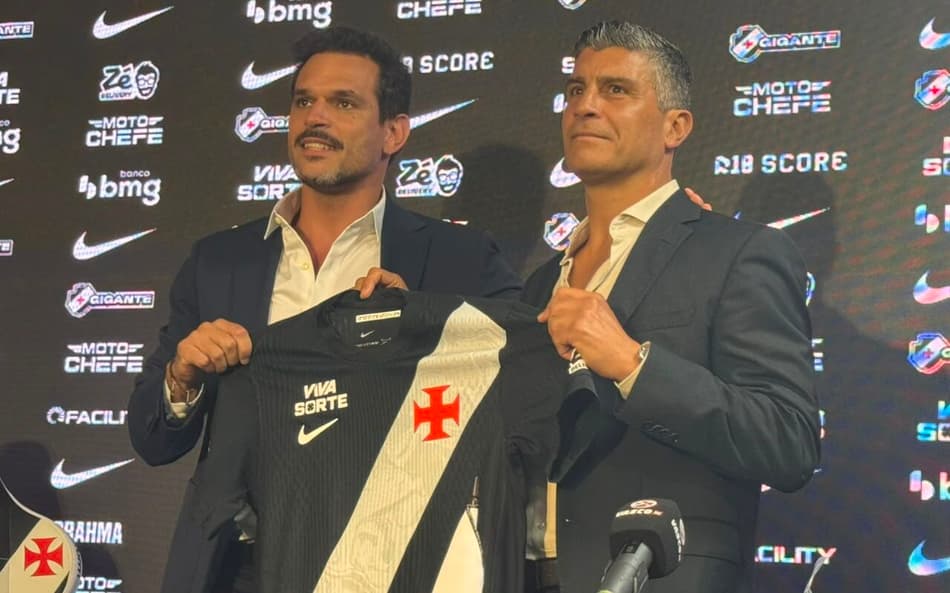 Pedro Emanuel em apresentação no Vasco da Gama