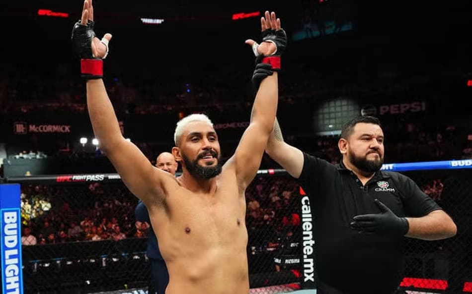 Ryan Gandra comemora vitória no UFC México