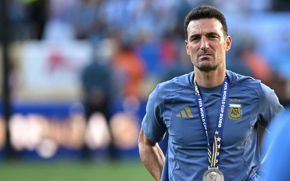 Scaloni emocionado após final da copa