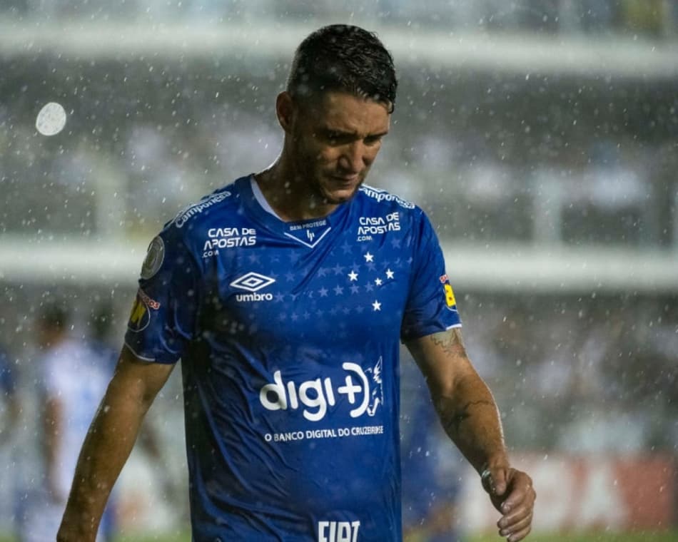 FORA DE CAMPO - Thiago Neves