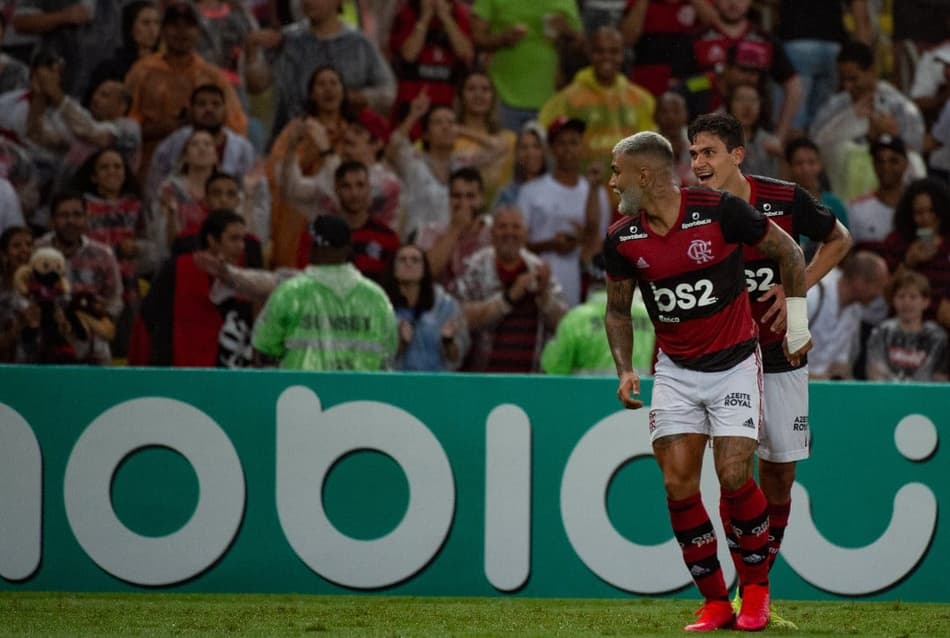 Gabigol empata com Pedro na artilharia do Flamengo na temporada; veja a lista