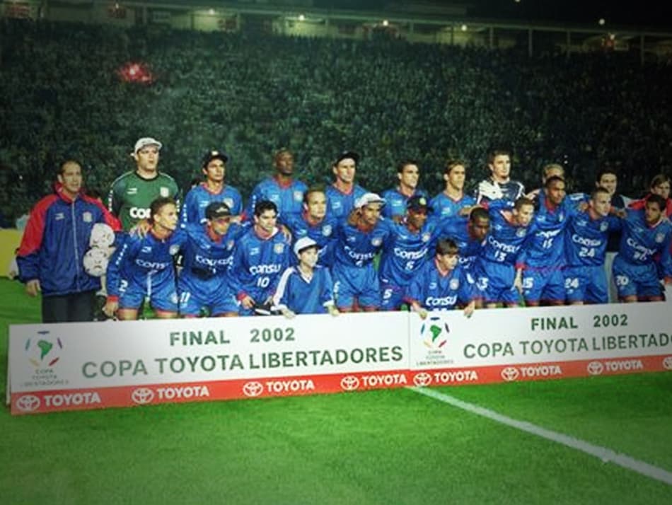 20 anos da derrota do São Caetano na final da Libertadores: saiba onde andam os jogadores daquele time