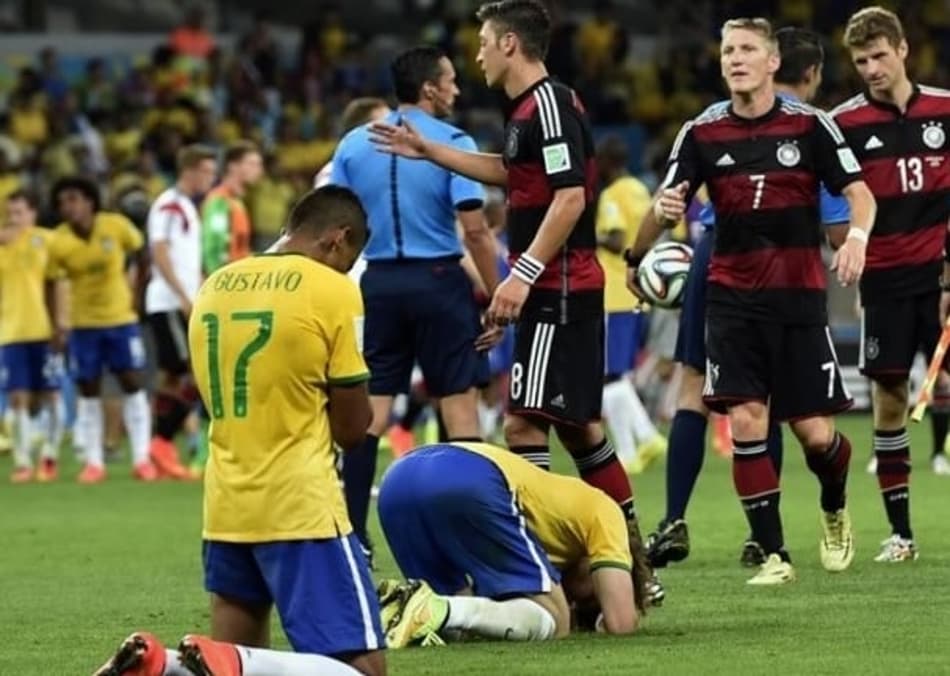 7 a 1, eliminação na pré-Libertadores e mais: os 20 maiores vexames no mundo do futebol na década