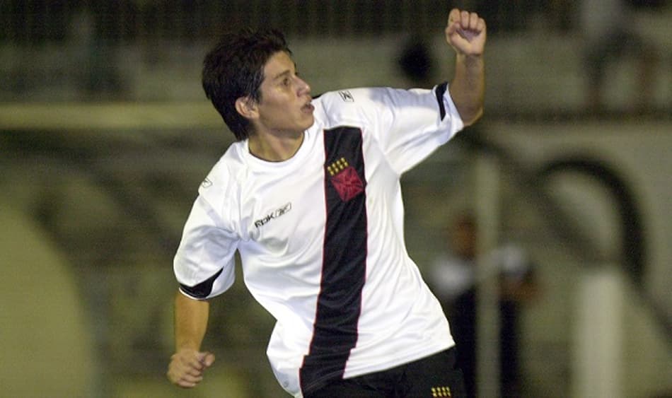 Rio de Janeiro; Brasil; Sao Januario; 21/07/2007; futebol; Campeonato Brasileiro, jogo Vasco x Atletico MG, Conca comemorando o gol; Foto de Paulo Sergio/Lancepress; Digital;