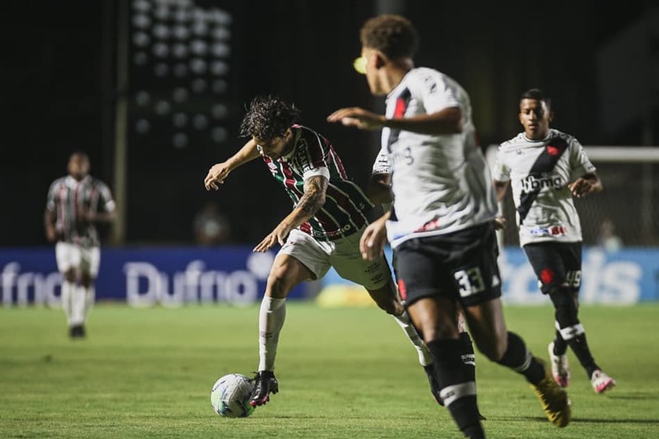 ATUAÇÕES: Cano marca no fim, salva o Vasco de derrota no clássico e recebe a melhor nota