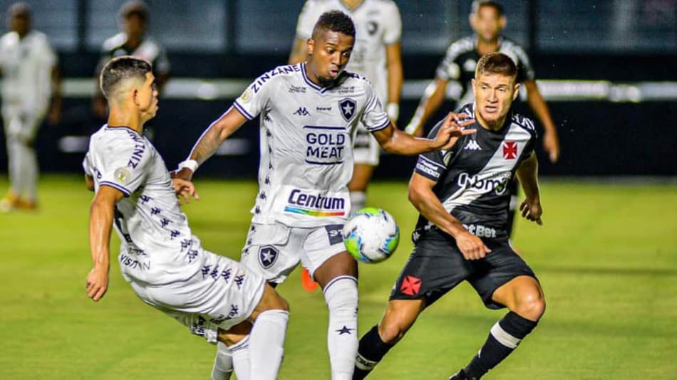 ATUAÇÕES: Vacilos defensivos e ataque improdutivo marcam derrota do Botafogo no clássico