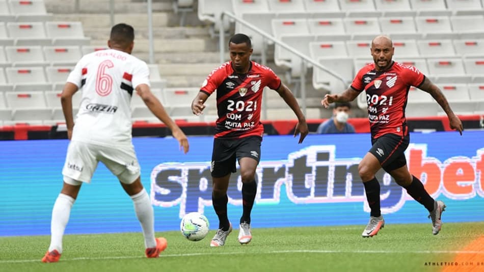 ATUAÇÕES: Ataque vai mal e São Paulo fica no empate com o Athletico Paranaense fora de casa