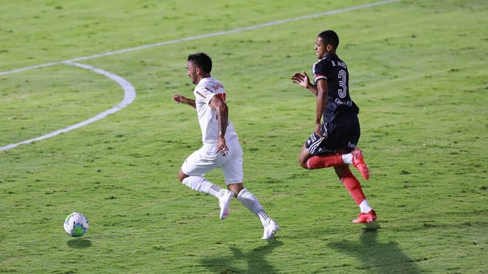 ATUAÇÕES: Dupla de zaga e Tchê Tchê têm noite para esquecer em goleada sofrida do São Paulo