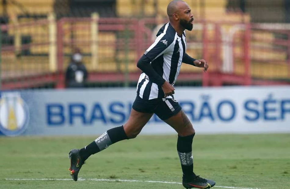 ATUAÇÕES: Chay, Rafael Navarro e Pedro Castro marcam a vitória de 3 a 0 do Botafogo contra o Remo