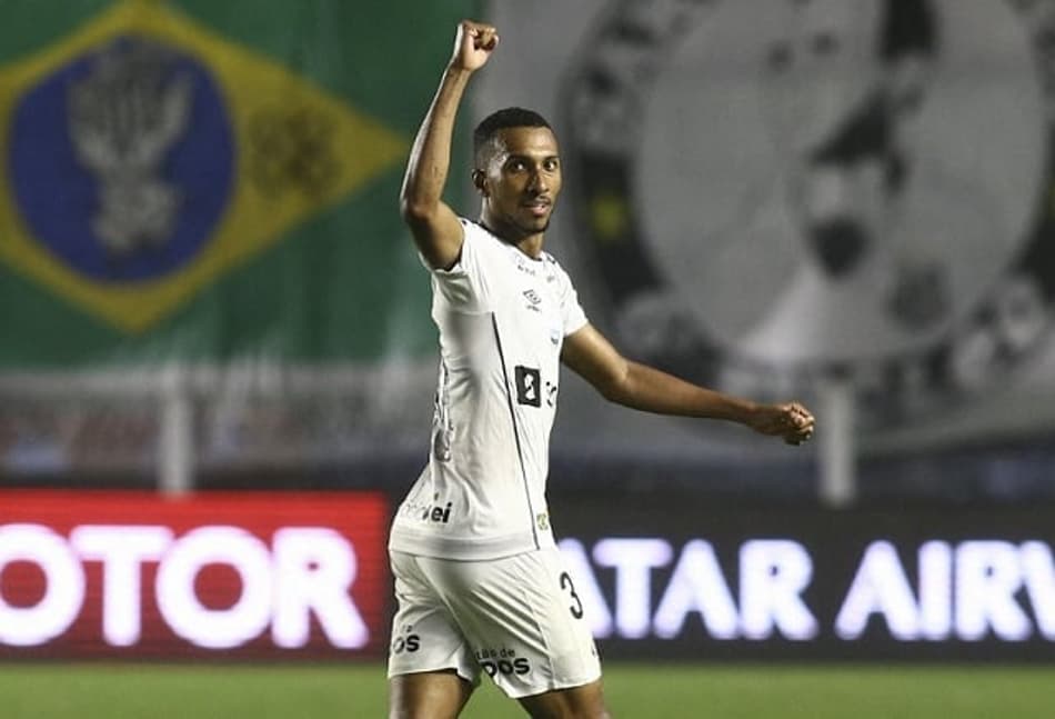 ATUAÇÕES: Lucas Braga brilha em vitória dramática do Santos na Sul-Americana