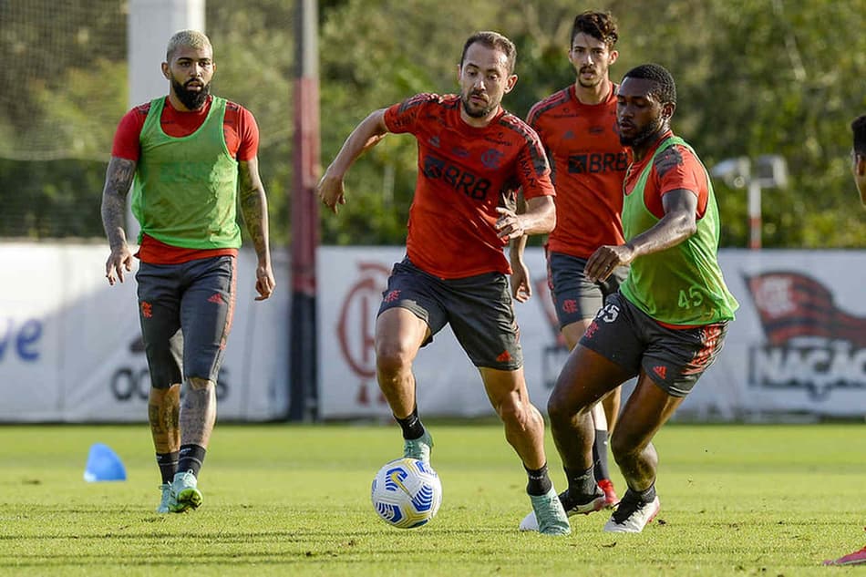 Everton Ribeiro