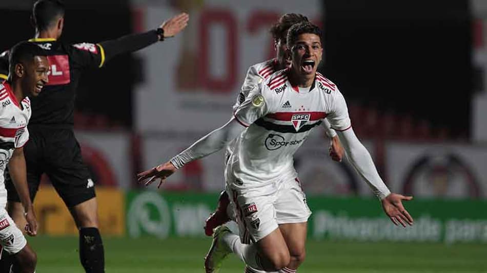 ATUAÇÕES: Vitor Bueno marca e Igor Gomes decreta a vitória do São Paulo sobre o Grêmio no Morumbi