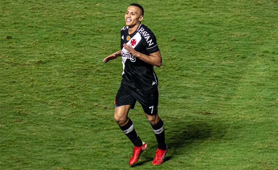 ATUAÇÕES: Léo Jabá se destaca e marca o gol da vitória do Vasco contra o Vila Nova em São Januário pela Série B