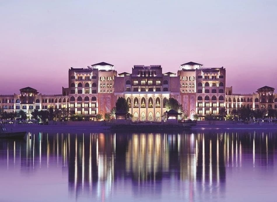 Confira fotos do luxuoso hotel em que o Palmeiras está hospedado em Abu Dhabi