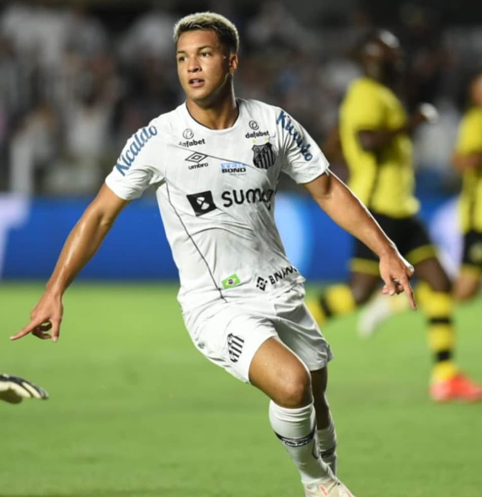 ATUAÇÕES: Santos não funciona coletivamente, e só Marcos Leonardo vai bem em empate na Vila Belmiro
