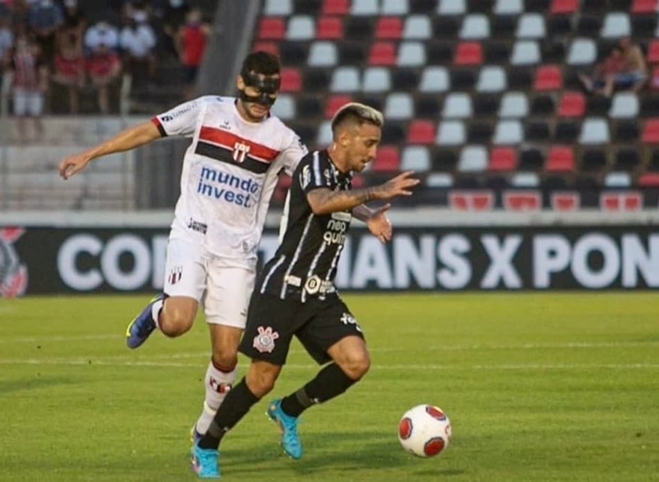 ATUAÇÕES: Corinthians poupa titulares, cai de rendimento e empata com o Botafogo-SP; Luan é o pior em campo