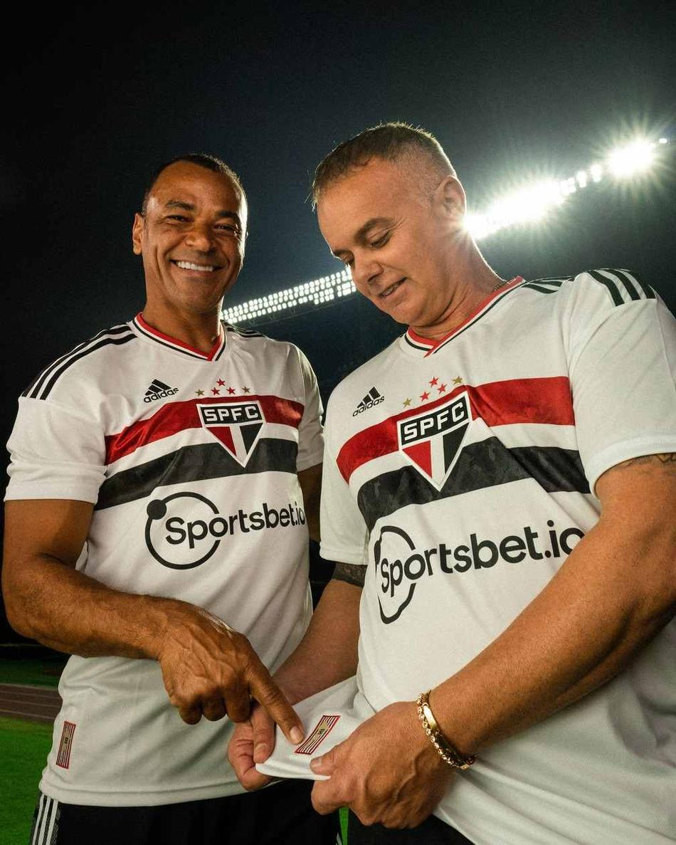 Em homenagem a Libertadores de 1992: veja fotos da nova camisa do São Paulo para esta temporada