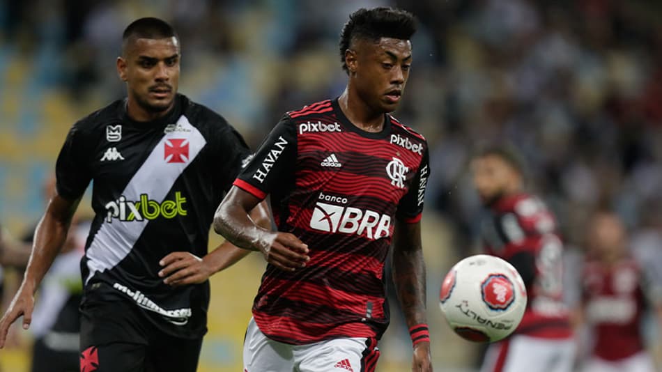 ATUAÇÕES: Gabi marca, Paulo Souza faz boas mudanças no segundo tempo e Flamengo domina Vasco