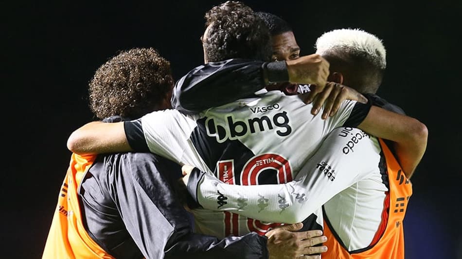 ATUAÇÕES: Eguinaldo tem atuação de gala e recebe a maior nota na vitória do Vasco