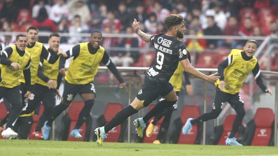 ATUAÇÕES: Autor de golaço, Yuri leva a melhor nota do Corinthians em empate no clássico