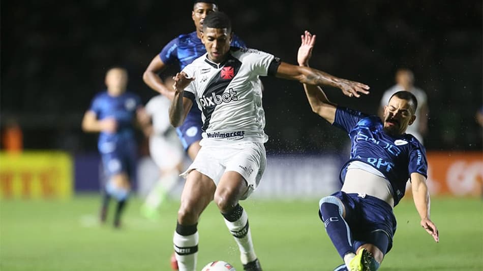 ATUAÇÕES: Raniel perde chances claras e PV falha em empate do Vasco em São Januário