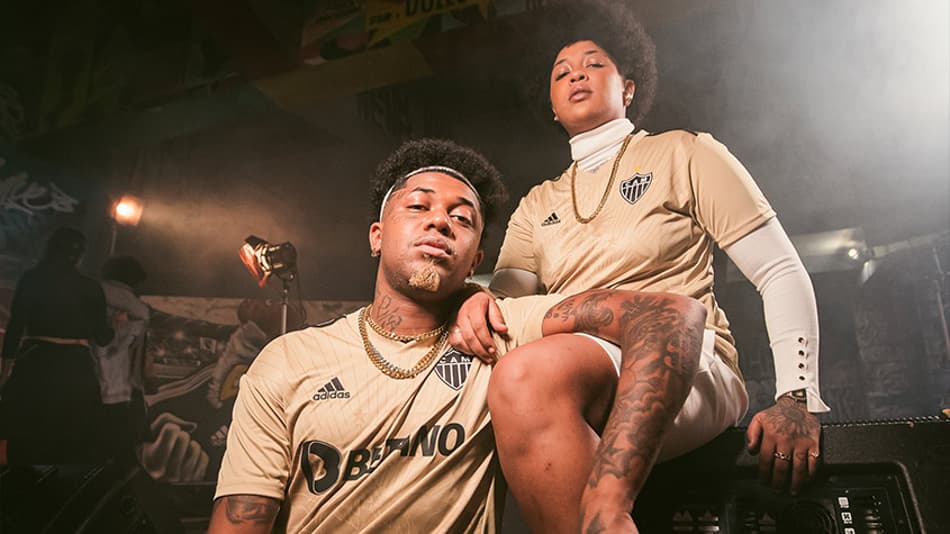 Atlético-MG lança camisa 3 em homenagem a “ano de ouro”; veja fotos do uniforme