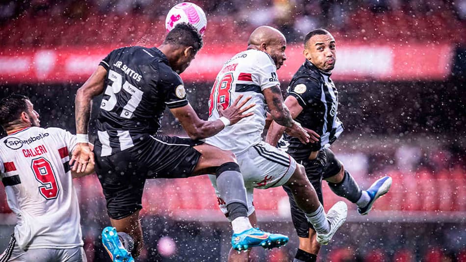 ATUAÇÕES: Com chuva e nebulosidade, São Paulo tem “apagão” coletivo contra o Botafogo