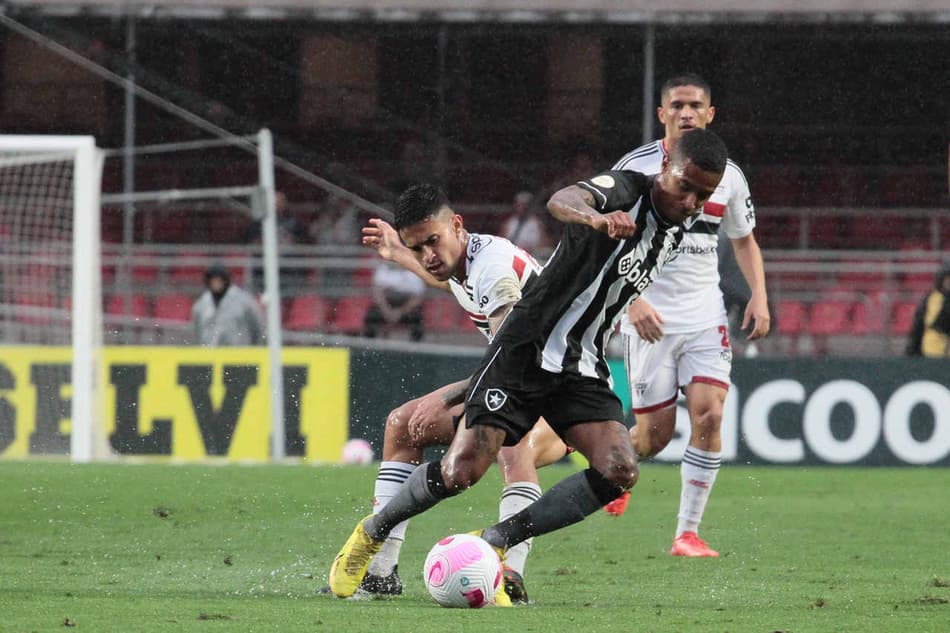 ATUAÇÕES: Adryelson e Tiquinho Soares brilham em vitória do Botafogo no Morumbi