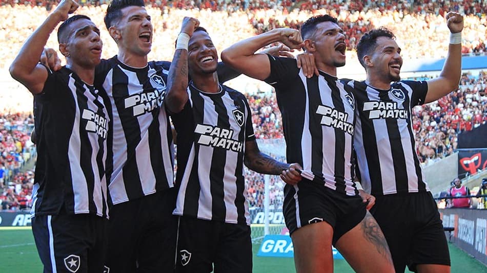 ATUAÇÕES: Lucas Perri e Tiquinho Soares resolvem na defesa e no ataque e levam as maiores notas do Botafogo