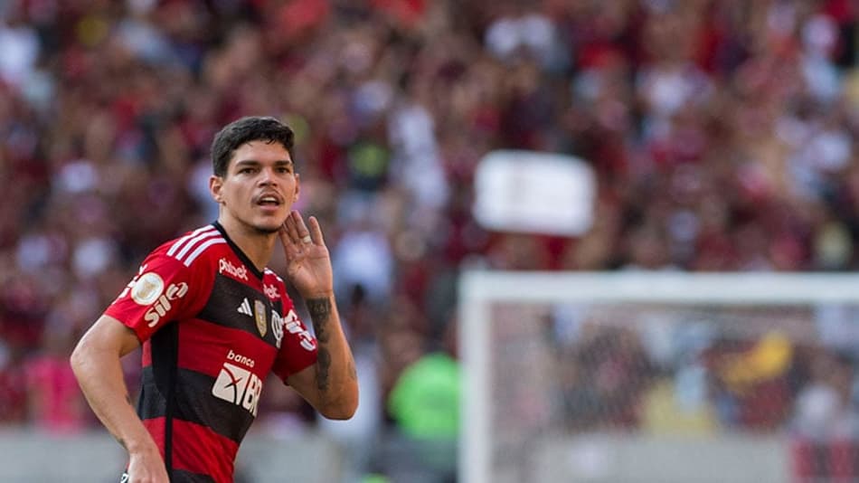 ATUAÇÕES: Ayrton Lucas marca um golaço, abre os caminhos para a vitória do Flamengo e recebe a maior nota