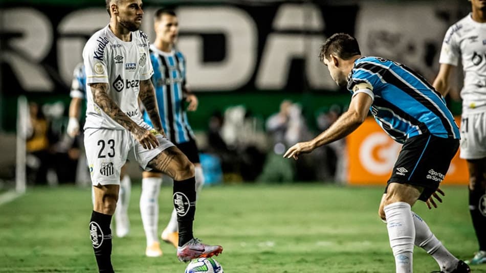 ATUAÇÕES: Soteldo entra, mas é expulso e não consegue evitar derrota do Santos na estreia