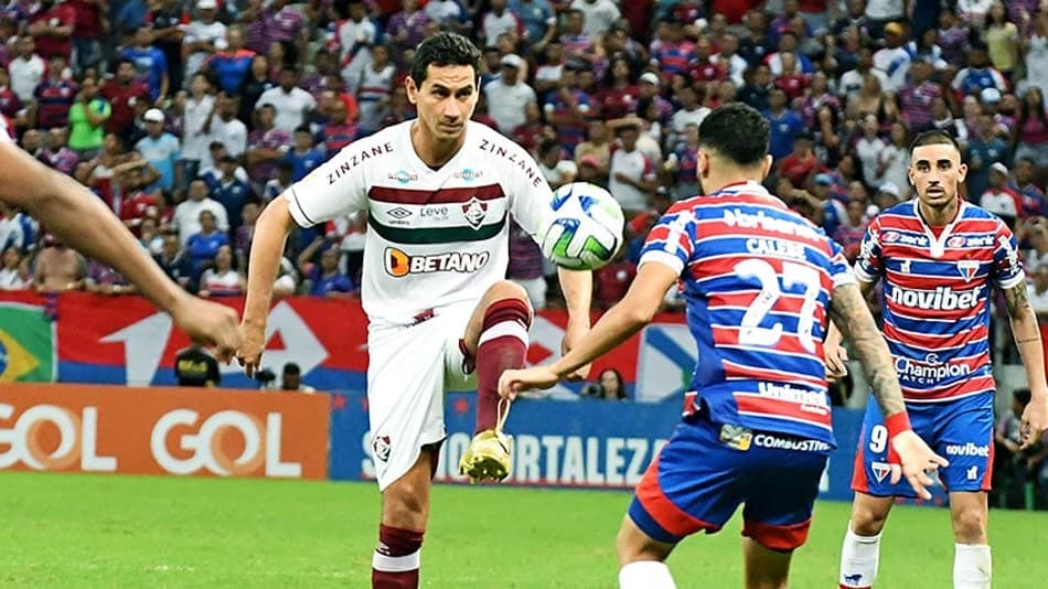 ATUAÇÕES: Fábio se destaca, mas não evita derrota do Fluminense para o Fortaleza