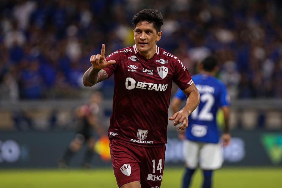 cano flu camisa vinho