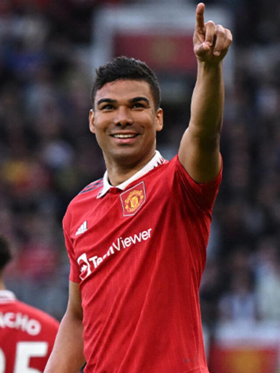 cropped-Casemiro-Manchester-United-2.jpg